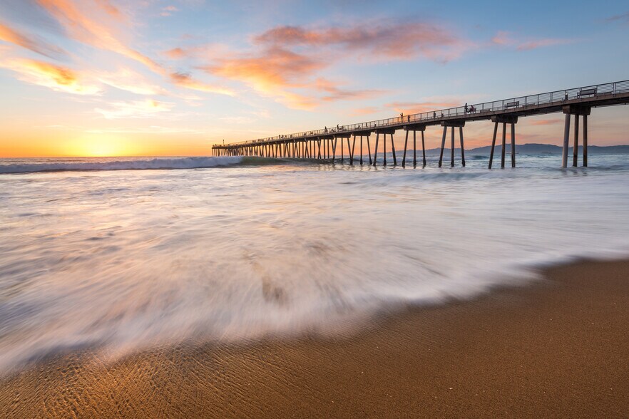More Photos Of 71 19th St, Hermosa Beach Apartments For Sale