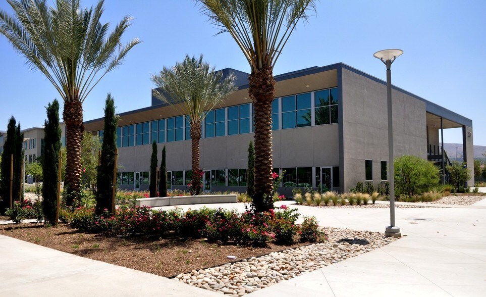 More Photos Of 3660 W Temple Ave, Pomona Office For Lease