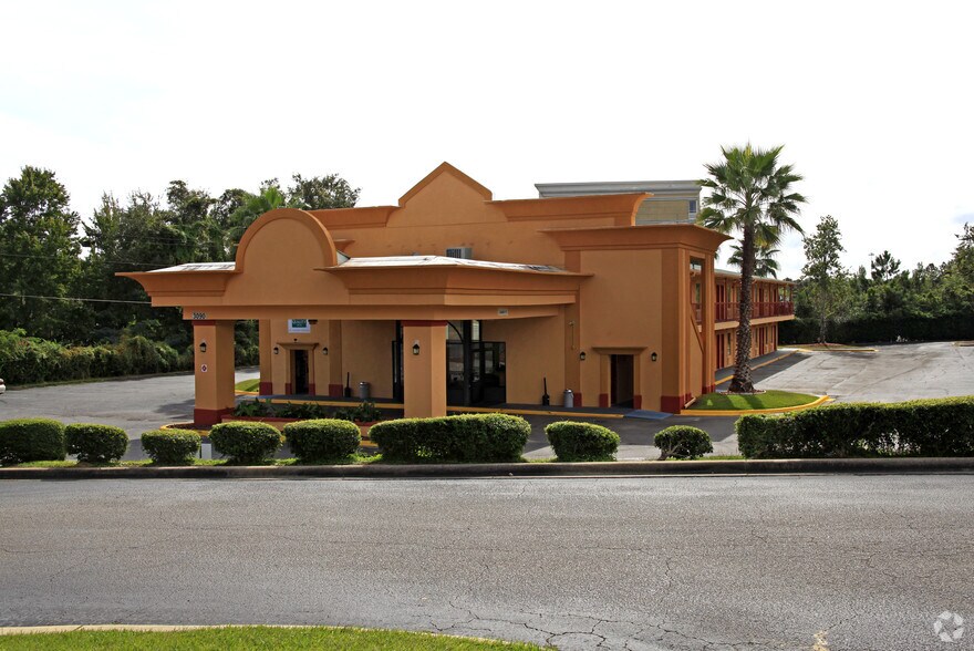 More Photos Of 3090 N Monroe St, Tallahassee Hotel For Sale