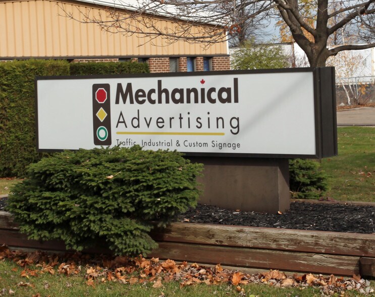 More Photos Of 574 Wentworth St E, Oshawa Warehouse For Sale