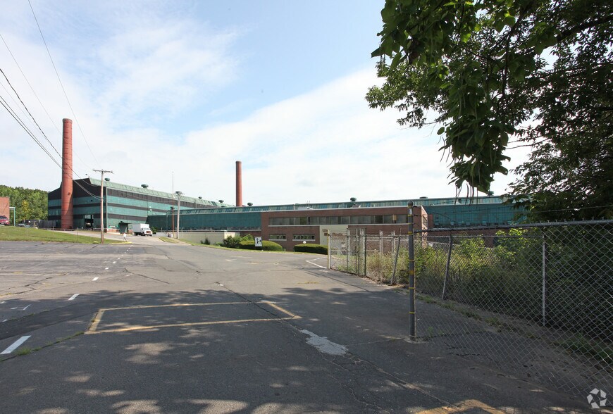 More Photos Of 100 Franklin St, Bristol Industrial For Sale