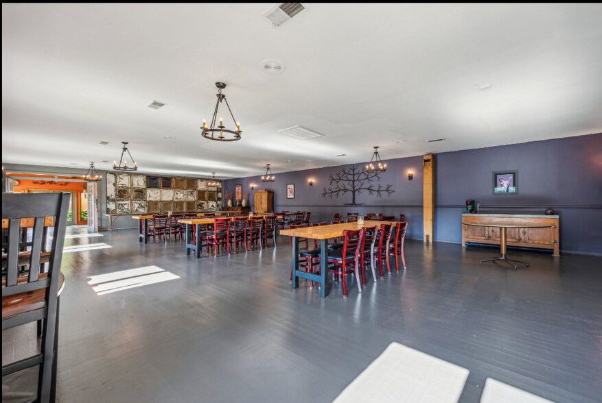 More Photos Of 181 E Brown St, Blairsville Restaurant For Sale