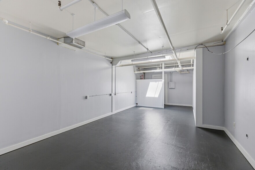 More Photos Of 36 Carpenter Street St, Keene Office For Sale
