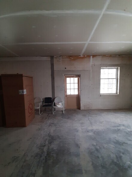 More Photos Of 1700 Hudson Ave, Rochester Office For Lease