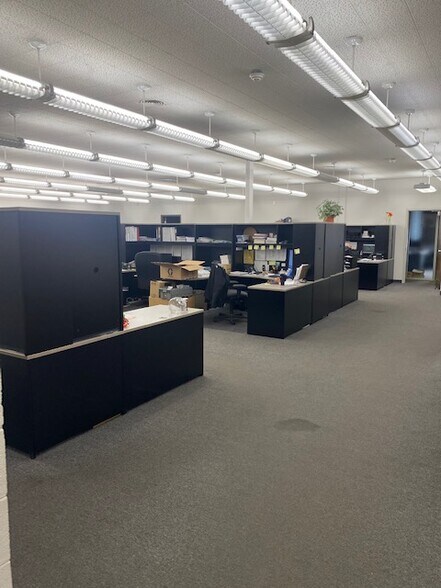 More Photos Of 401 Royalston Ave, Minneapolis Manufacturing For Lease