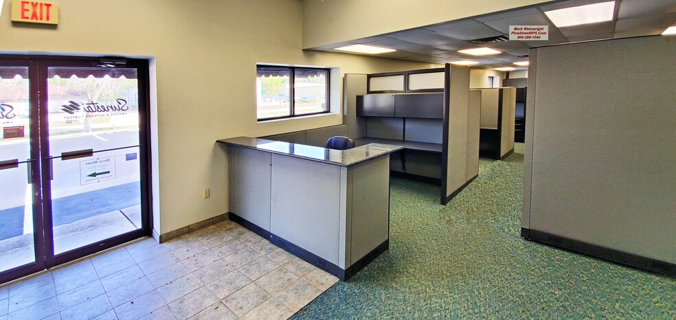 More Photos Of 11320 Distribution Ave E, Jacksonville Manufacturing For Lease