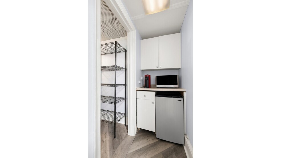 More Photos Of 235 E 22nd St, New York Apartments For Sale