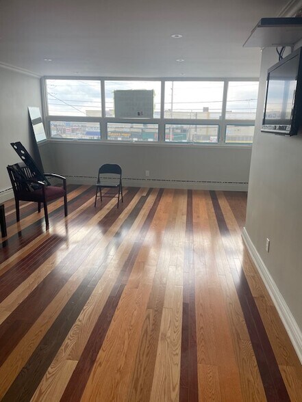 More Photos Of 3271 Dufferin St, Toronto Storefront Retail Residential For Lease