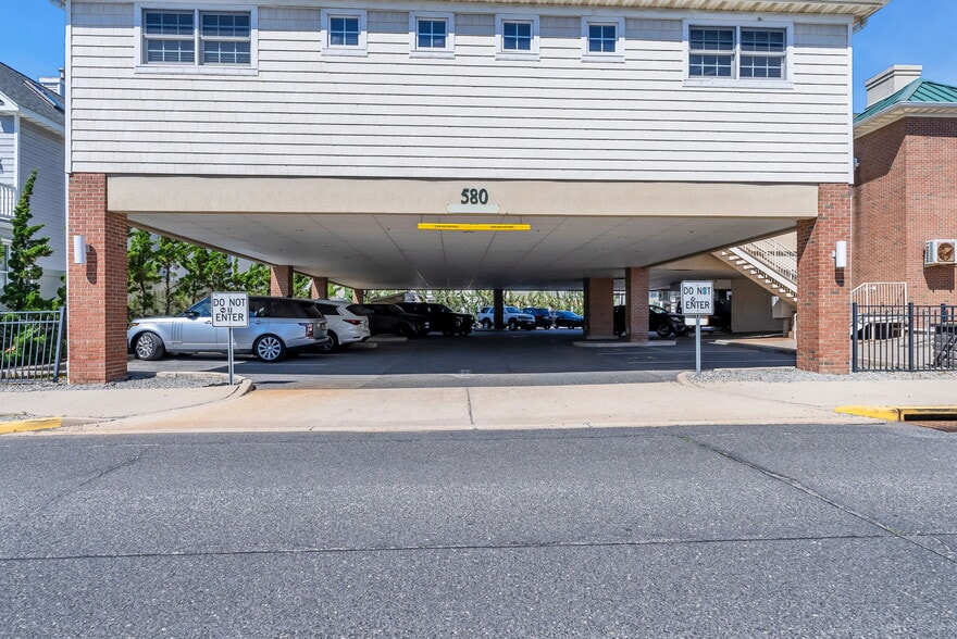 More Photos Of 580 Main St, Manasquan Restaurant For Sale
