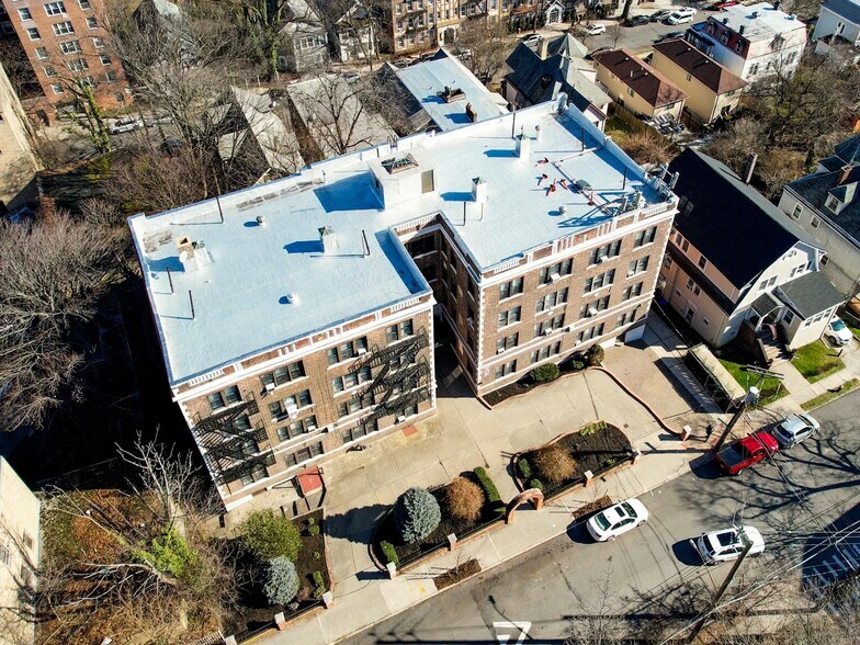 More Photos Of 25 Sherman Ave, Staten Island Apartments For Sale
