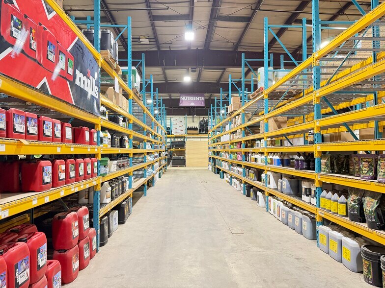 More Photos Of 510 Wilson St, Brewer Freestanding For Lease