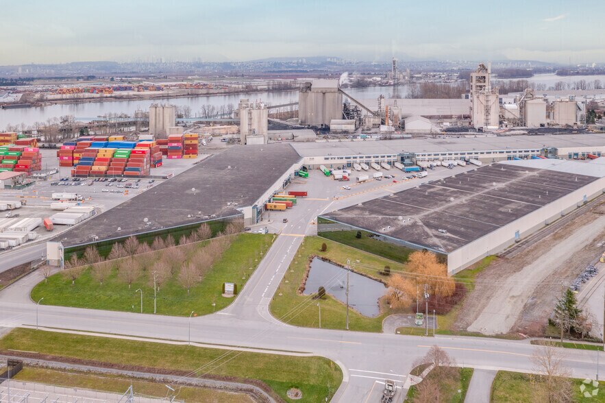 More Photos Of 7520-7550 Hopcott Rd, Delta Distribution For Lease