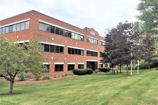 More Photos Of 550 Hinesburg Rd, South Burlington Office For Lease