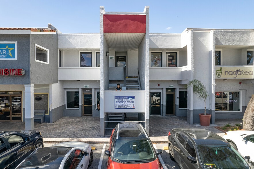 More Photos Of 10906 N 56th St, Tampa Unknown For Lease