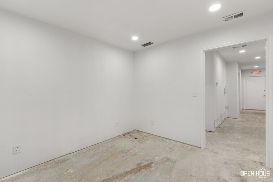 More Photos Of 1317 East St, Graham Medical For Sale