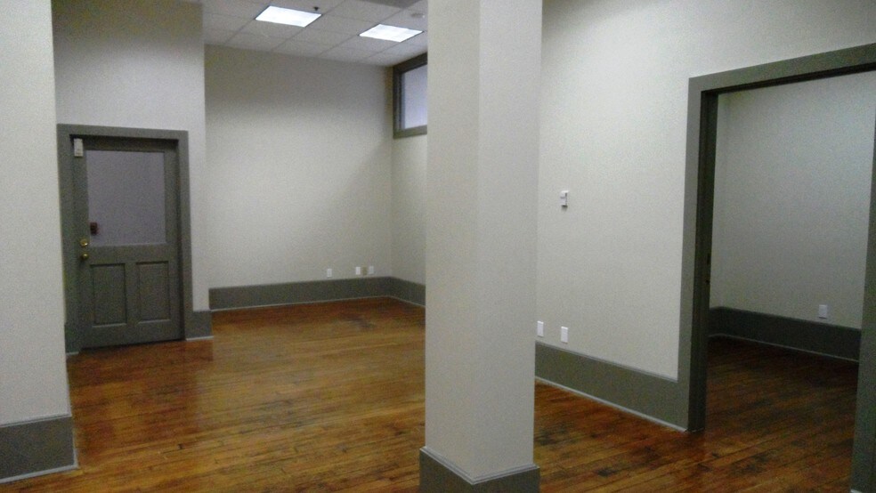 More Photos Of 306 22nd St, Galveston Office For Sale