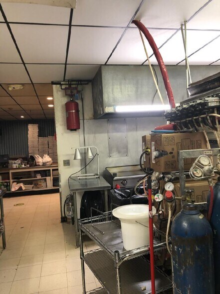 More Photos Of 2400-2408 8th Ave, Greeley Storefront Retail Office For Lease