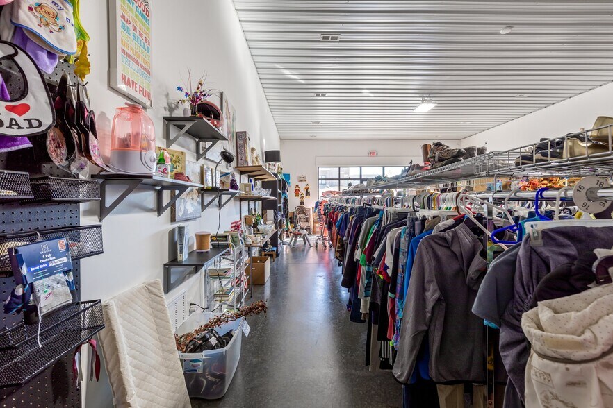 More Photos Of 516-522 Benham St, Bonne Terre Office For Lease