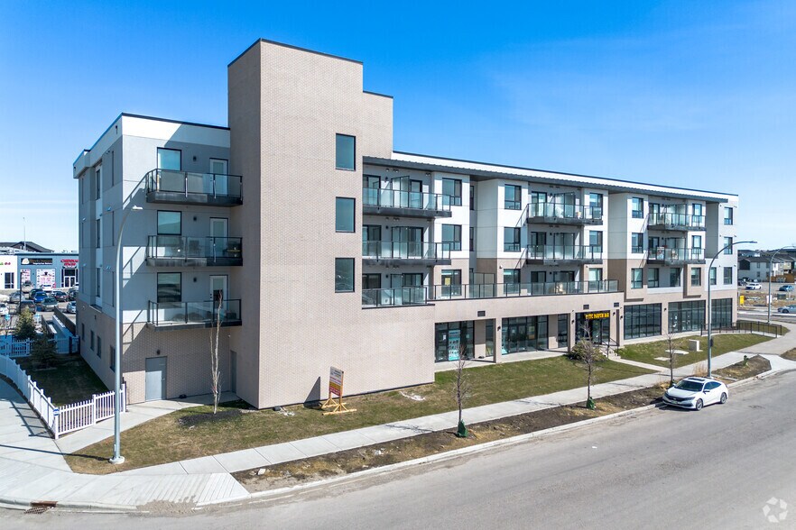 Primary Photo Of 70 Saddlepeace Rd NE, Calgary Storefront Retail Residential For Lease