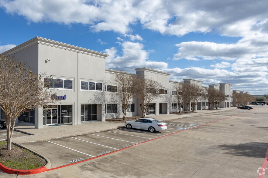 More Photos Of 12300 Dairy Ashford Rd, Sugar Land Unknown For Lease