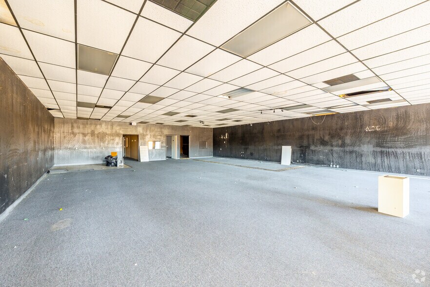 More Photos Of 1002-1100 Camp Jackson Rd, Cahokia General Retail For Sale