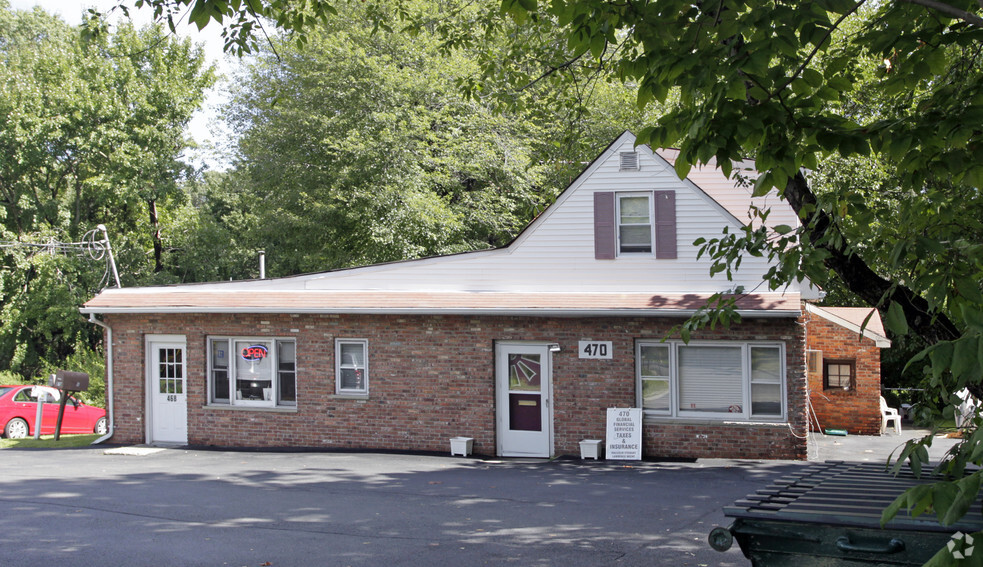 Primary Photo Of 468-470 Rt-304, New City Office Residential For Lease