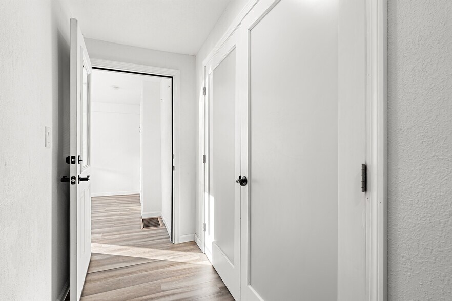 More Photos Of 249 W Main St, Avon Office For Lease