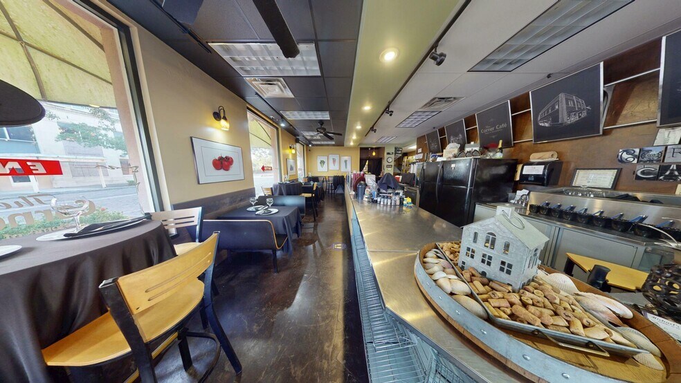 More Photos Of 101 W 1st St, Sanford Storefront For Sale