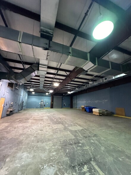 More Photos Of 3200 Wellons Blvd, New Bern Office For Sale