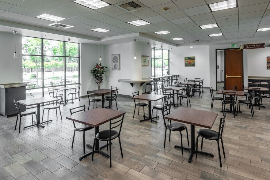 More Photos Of 11971 Foundation Pl, Gold River Office For Lease