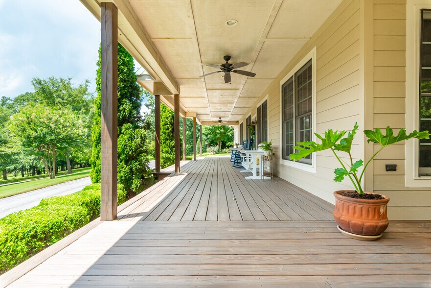 More Photos Of 565 Owens Gin Rd NE, Calhoun Lodge Meeting Hall For Sale