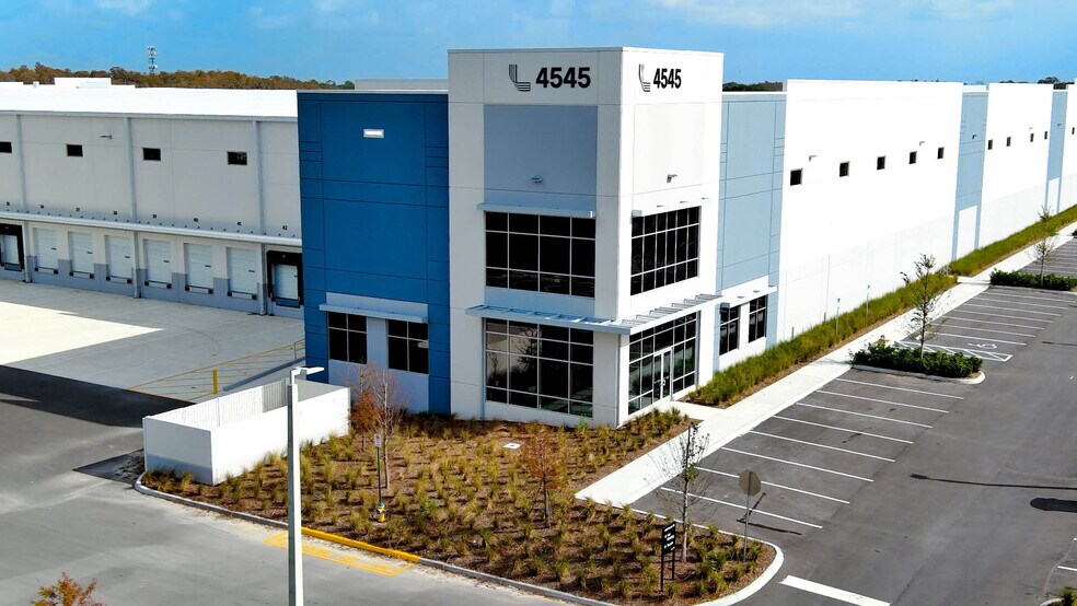 More Photos Of 4545 Portier Blvd, Orlando Unknown For Lease