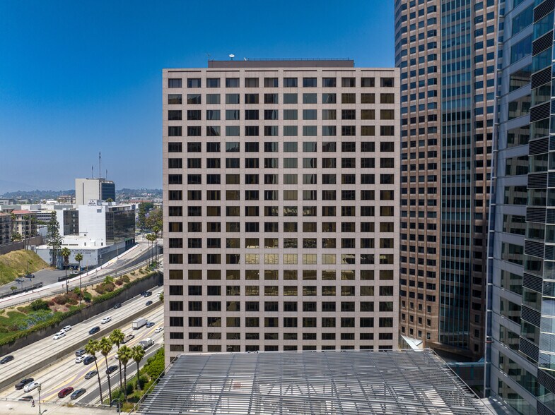More Photos Of 915 Wilshire Blvd, Los Angeles Office For Lease