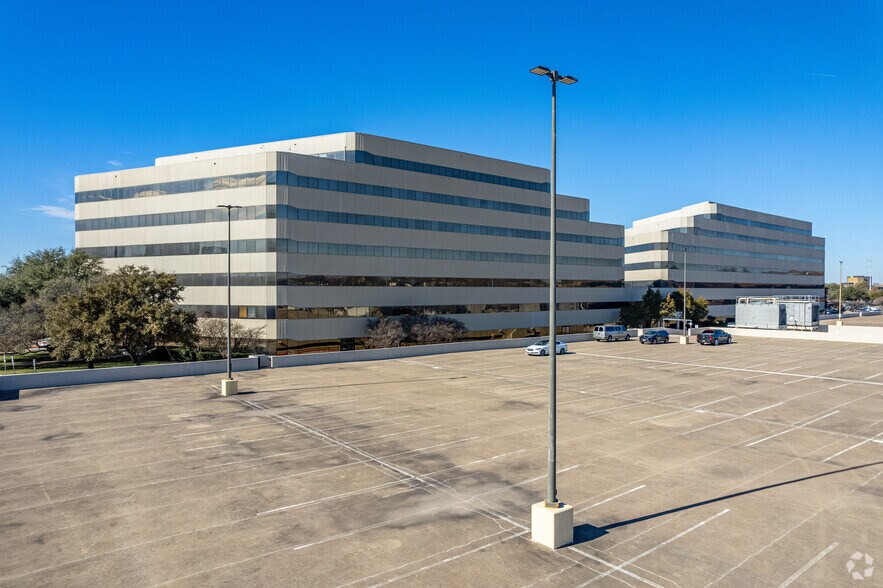 More Photos Of 8200 Brookriver Dr, Dallas Unknown For Lease