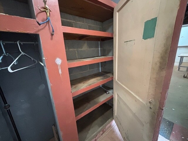 More Photos Of 480 S Green Rd, South Euclid Manufacturing For Lease