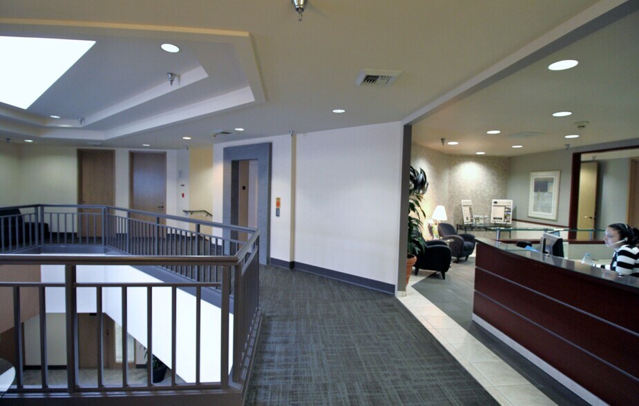 More Photos Of 22525 SE 64th Pl, Issaquah Office Residential For Lease