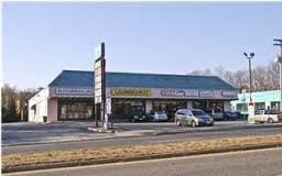 More Photos Of 1880 W County Line Rd, Lakewood Storefront For Sale