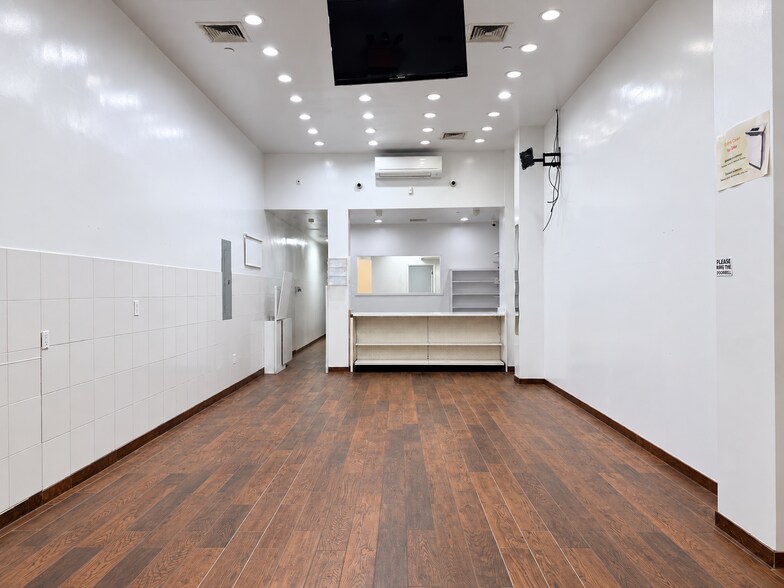 More Photos Of 93-05 37th Ave, Jackson Heights Apartments For Lease
