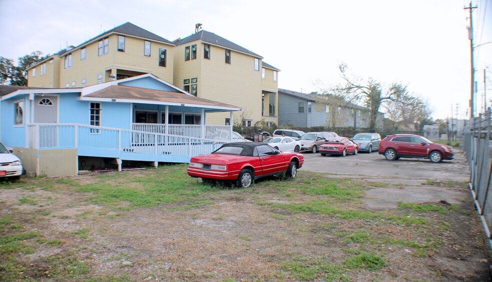 More Photos Of 3825 Harrisburg blvd, Houston Land For Sale