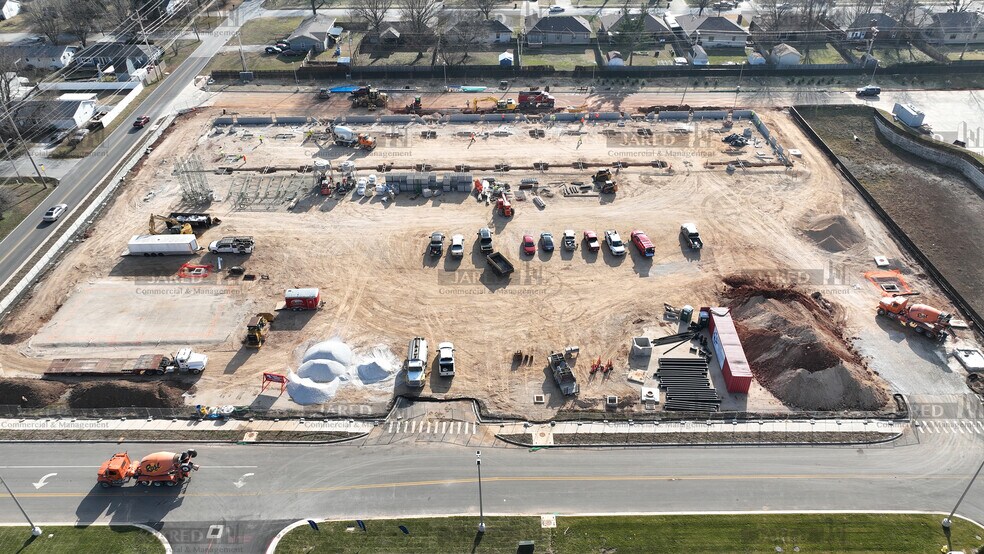 More Photos Of 3444 W Sunshine St, Springfield Storefront For Lease
