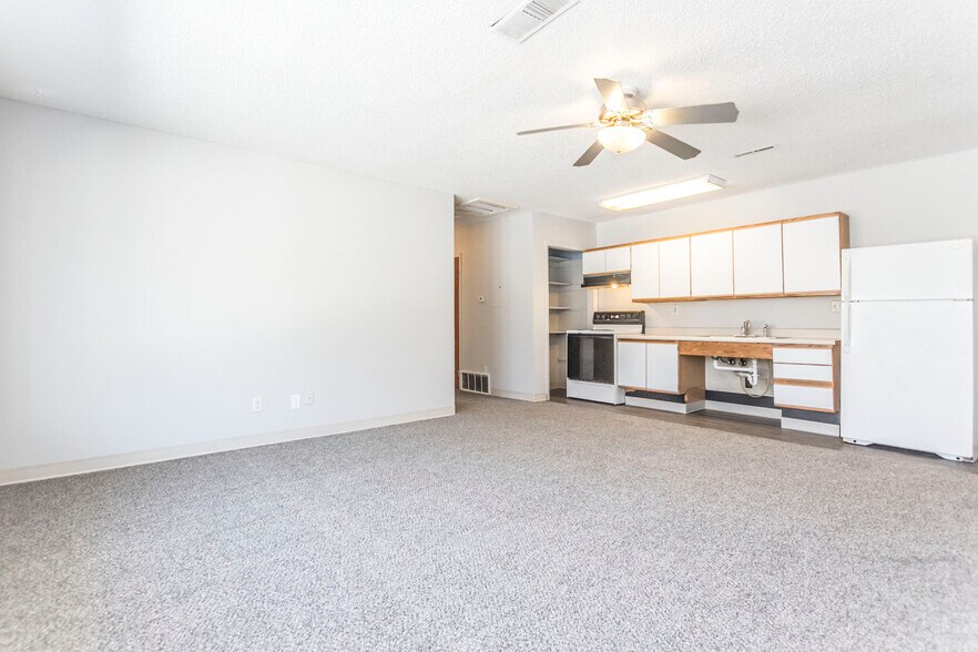 More Photos Of 1316 22nd St, Des Moines Apartments For Sale