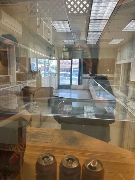 More Photos Of 800-808 Franklin St, Oakland Storefront Retail Office For Lease