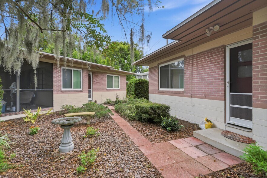 More Photos Of 642 Harwood St, Orlando Apartments For Sale