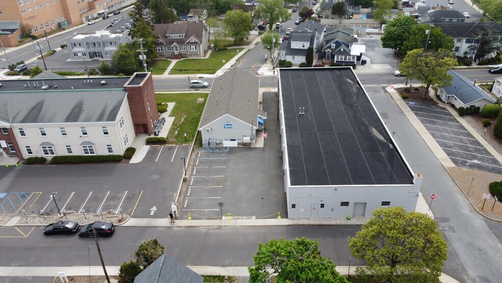 More Photos Of 717 Shore Rd, Somers Point Office For Sale