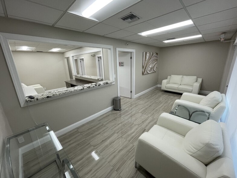More Photos Of 201 N University Dr, Plantation Medical For Sale