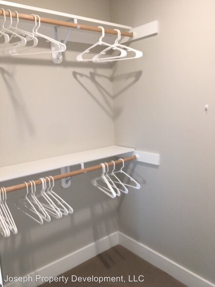More Photos Of 4175 N Oakland Ave, Shorewood Multifamily For Sale