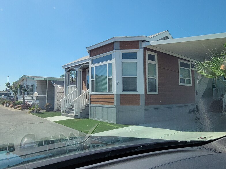 More Photos Of 21500 Lassen St, Chatsworth Manufactured Housing Mobile Home Park For Sale