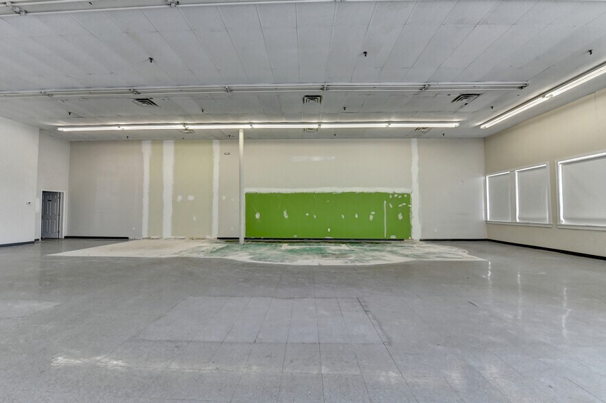 More Photos Of 2626 Rainbow Way, Decatur Unknown For Lease