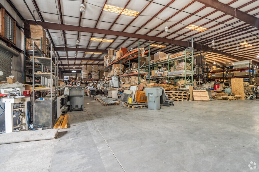 More Photos Of 740 Veterans Memorial Hwy SE, Mableton Warehouse For Sale