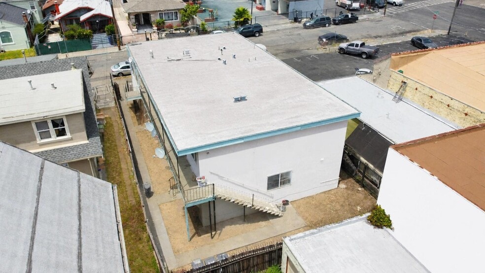 More Photos Of 2426 57th Ave, Oakland Apartments For Sale